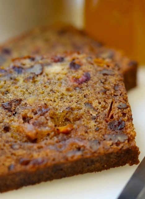 Persimmon Bread Recipe Easy, Persimmon Cake, Fall Foraging, Persimmon Cookies, Persimmon Bread, Persimmon Pudding, Persimmon Recipes, Persimmon Fruit, Bread Substitute