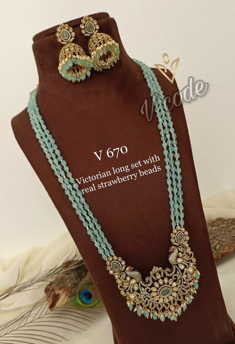 Green beaded necklace