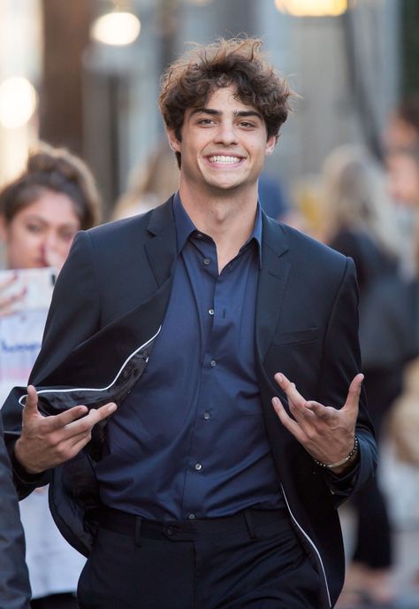 Justin Bieber Boyfriend, Noah Centineo, Lara Jean, Jessie J, Ashley Benson, Channing Tatum, Zac Efron, Famous Men, Super Hero Costumes