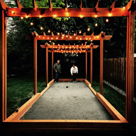 Home Bocce Ball Court, Outdoor Game Area Design, Outdoor Gameroom, Bocce Ball Court Backyard, Bocce Court Backyard, Diy Fire Pits, Gazebo Backyard, Outdoor Yard Games, Bocce Ball Court