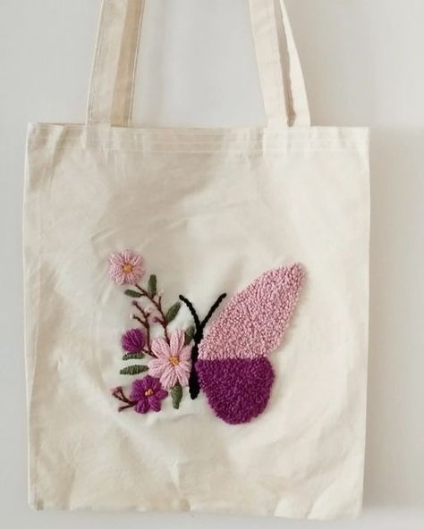 Canvas Bag Diy, Embroidery Hoop Art Diy, Simple Hand Embroidery, Handmade Fabric Bags, Simple Hand Embroidery Patterns, Diy Embroidery Designs, Diy Bag Designs, Diy Bags Patterns, Punch Needle Patterns