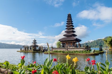 Best Family Travel Destinations in 2020 Bali Tour Packages, Genting Highlands, Bali Itinerary, Voyage Bali, Oranjestad, Bali Island, The Tourist, Family Travel Destinations, Salou