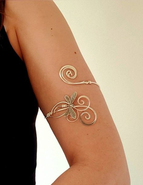 Silver Handmade Adjustable Dragonfly Upper Arm Cuff Wrap, Elven Fairy, Festival, Boho Band - Etsy UK Upper Arm Bracelets Gold, Silver Accessories For Prom, Arm Cuffs Aesthetic, Day Festival Outfit Summer, Wedding Assesories, Jewelled Dress, Arm Band Jewelry, Elven Fashion, Arm Cuff Jewelry