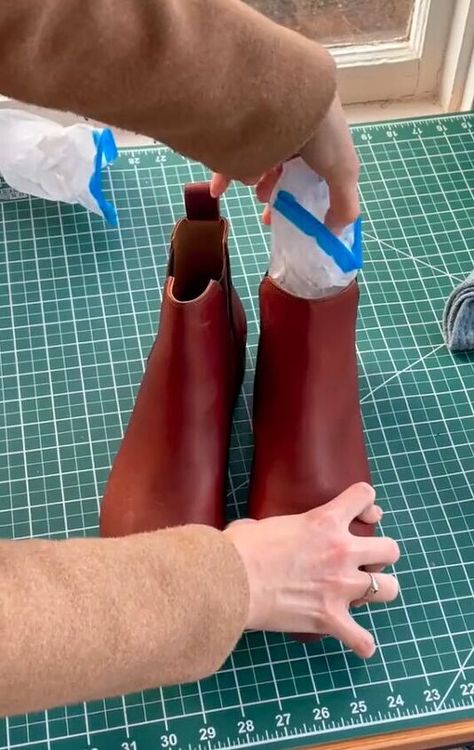 Do you have a pair of leather shoes and want to stretch them in? Here, I’m going to share with you a great way to stretch leather shoes. Leather Boots Diy, Stretch Leather Shoes, Stretch Leather Boots, Boots Diy, Shoe Stretcher, How To Stretch Shoes, Inside Shoes, Shirt Dress Casual, Your Shoes