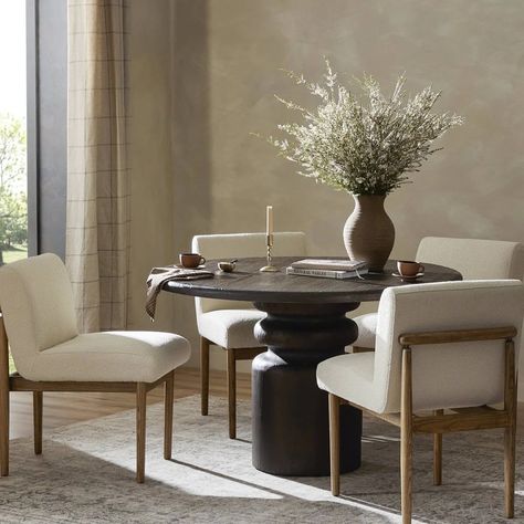 Introducing our designer dining picks 🥂 Our favorite dining pieces of the season to transform your space have arrived. Available at #StyleMeGHD.com ⠀⠀⠀⠀⠀⠀⠀⠀⠀ Round Black Dining Table Styling, Round Kitchen Table Centerpiece, Dining Room Design Round Table, Round Black Dining Table, Round Dining Table Decor, Round Dinner Table, Settee Dining, Outdoor Console Table, Round Pedestal Dining Table