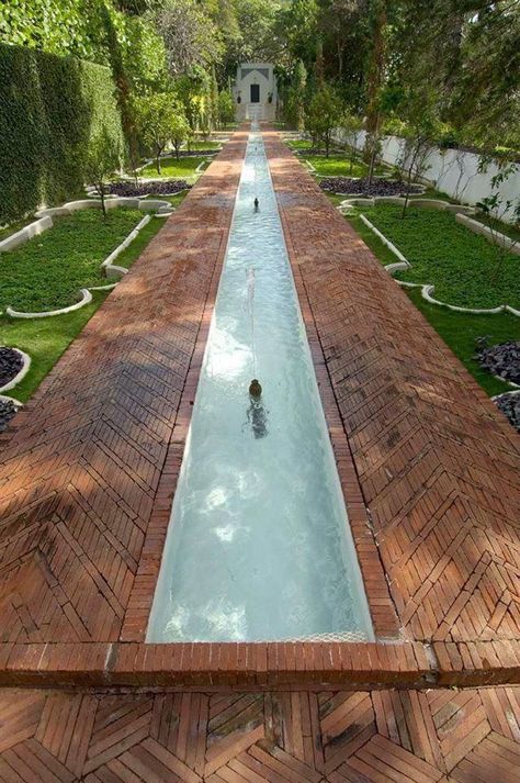 2019-06-13 Amazing Brickwork, Islamic Gardens, Islamic Garden, Mughal Garden, Doris Duke, Clay Pavers, Taman Air, India Photo, Home Decor Catalogs