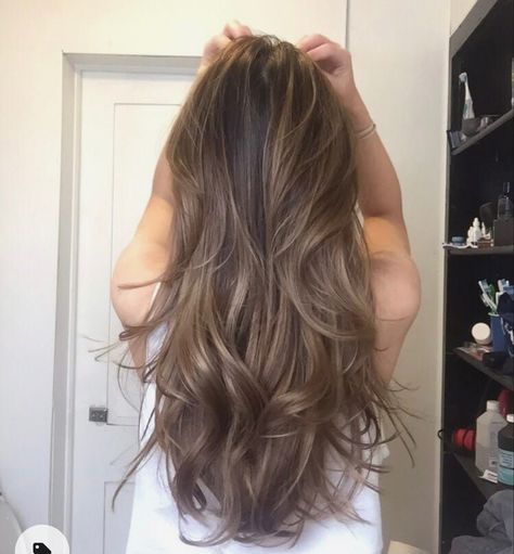 Asian Balayage, Hairstyles For All Hair Types, Brown Hair Looks, Brown Hair Inspo, Brunette Hair With Highlights, Hairstyles For Layered Hair, Brunette Balayage Hair, Brown Hair Balayage, Hair Stylies