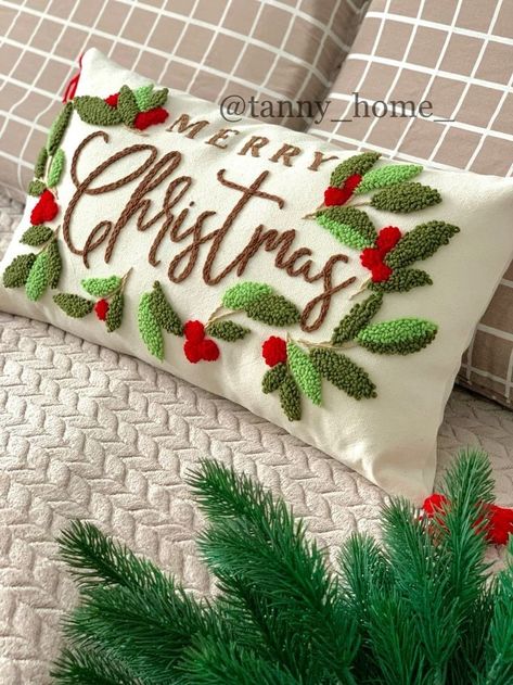 Needle Punch Christmas, Punch Needle Christmas, Happy Hobbies, Printable Christmas Templates, Rug Punching, Christmas Pillows Diy, Kids Throw Pillows, Easy Diy Wreaths, Christmas Punch