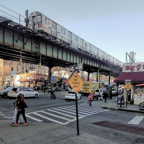 4 Train Nyc, Queens New York Aesthetic Spiderman, Queens Nyc Aesthetic, Rural City Aesthetic, Run Down City Aesthetic, City Train Aesthetic, Queens New York Aesthetic, New York Subway Aesthetic, Run Down City