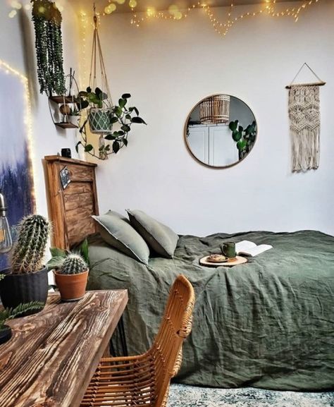 Outdoorsy Bedroom, Modern Bohemian Bedroom, Bohemian Interior Design, Hippie Home Decor, A Ladder, Boho Bedroom Decor, Bohemian Bedroom, Bedroom Aesthetic, Home N Decor