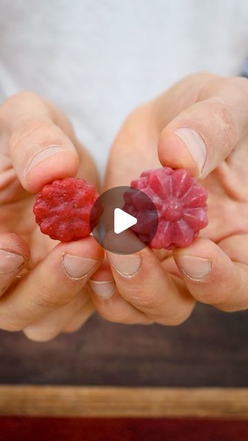 Mike Greenfield on Instagram: "Healthy Homemade Gummies! 🍓" Easy Candies To Make, Healthy Candy Recipes, Homemade Gummy Bears, Healthy Gummies, Homemade Gummies, Green Juice Smoothie, Making Sweets, Fruit Cup, Healthy Candy