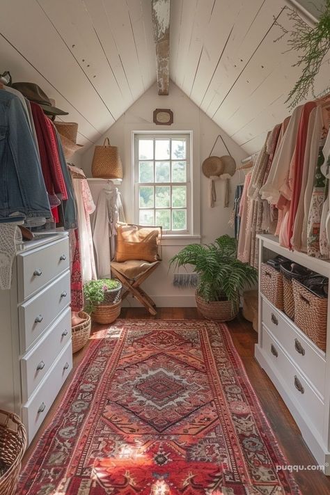 Diy Walk In Closet, Organizing Walk In Closet, Koti Diy, Attic Closet, Closet Layout, Closet Remodel, Closet Decor, Inspire Me Home Decor, Attic Bedroom