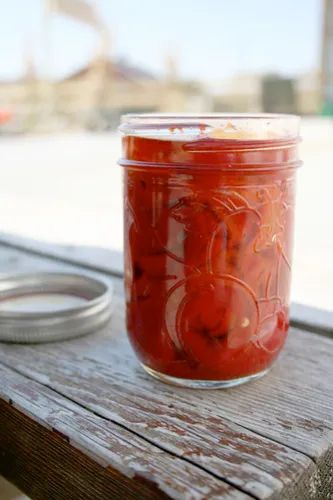 Extra Virgin Olive Oil Recipes, Preserving Peppers, Roasted Red Peppers Recipes, Canning Peppers, Green Pepper Recipes, Humble Kitchen, Red Pepper Recipes, Canning Vegetables, Roasted Peppers