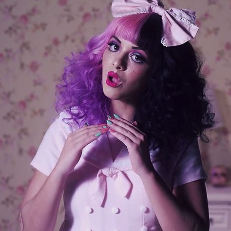 Melanie Martinez 2017, Dollhouse Melanie, Melanie Martinez Dollhouse, Melanie Martinez Music, Photoshoot Themes, Dream Girl, Melanie Martinez, Concert Outfit, So Excited