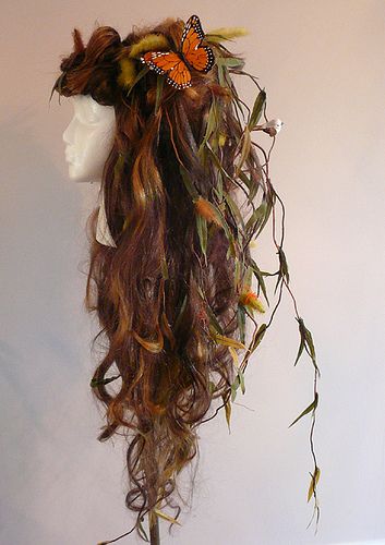 mother nature hair-"do"  -- Cool! Nature Costume, Willow Tree Art, Mother Nature Costume, Ren Fest, Theme Nature, Fairy Hair, Elf Costume, Weeping Willow, Woodland Fairy