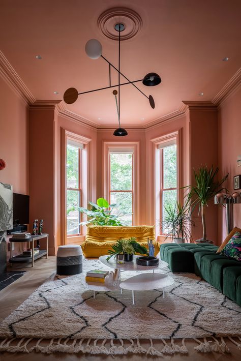 Clinton Hill Brownstone New York Townhouse, Clinton Hill, Brooklyn Brownstone, Vogue Living, Pink Walls, A Living Room, Architectural Digest, Elle Decor, Decoration Design