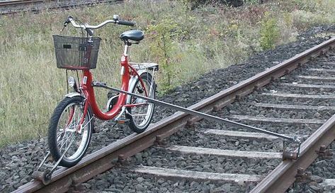 Rail Bike, Bmx Bike Parts, Bicycle Sidecar, Strange Cars, Man Shed, Mini Chopper, Motorized Bicycle, Bike Mechanics, Rail Car