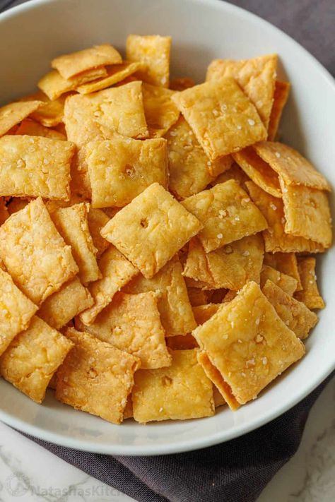 These savory homemade Sourdough Cheese Crackers taste like store-bought cheese crackers but are made with sourdough discard, butter, cheese, and salt, perfect for dipping. Sourdough Discard From Fridge Recipes, Cheesy Sourdough Crackers, Sourdough Cheddar Crackers, Sourdough Cheese Biscuits, Sourdough Cheese Its, Discard Cheezits, Discard Sourdough Crackers, Sourdough Cheez Its, Sourdough Discard Cheese Crackers