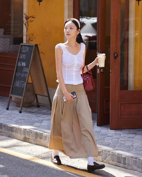 📸@kelly.kim was spotted on the streets of Seoul in our latest summer collection. 💐We captured six different outfits reflecting three moods during her stay. ‘Seoul Escape’ with Kelly Kim is now available on our website. Get her look now. . . . . #lewkin #lewkinoutfits #pinterestaesthetic #pinterestinspired #fashion #kpopidol #kpopfashion #kdramaoutfit #kfashion #shopping #ootd #outfitoftheday #summer #instafashion #giftideas #styleinspo #outfitinspo #gifts #sale #clothing #y2k #summerfashion #... Streets Of Seoul, Clothing Y2k, Casual Outfit Inspiration, Sale Clothing, Different Outfits, Korea Fashion, Kpop Fashion, Feminine Style, Daily Outfits