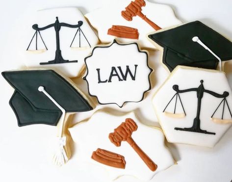 Law School Cookies, Law School Graduation Cookies, Lawyer Cookies, Law Cookies, Grad Cookies, Law School Graduation Party, Pastry Ideas, Law School Inspiration, Law School Graduation