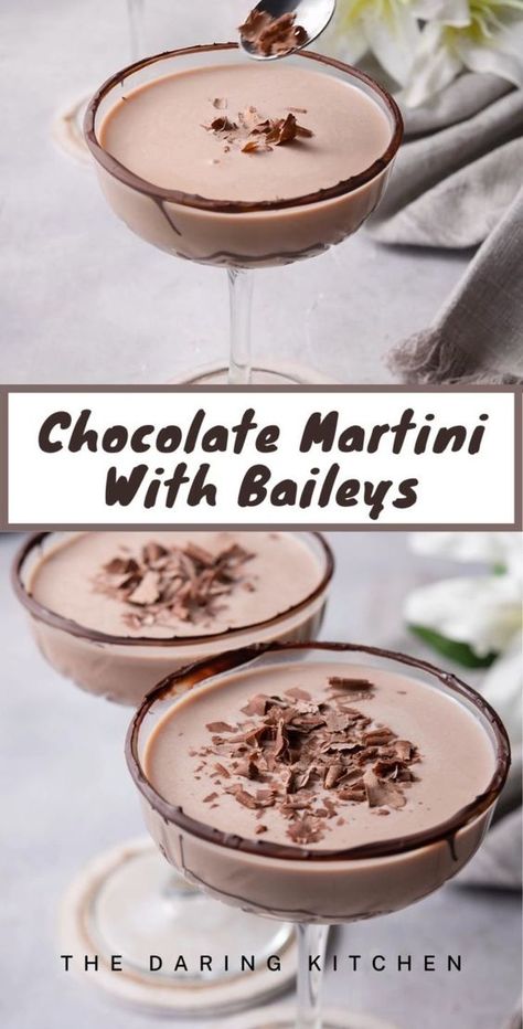 Chocolate Martini Recipe, Baileys Drinks, Cocktail Vodka, Baileys Recipes, Liquor Recipes, Chocolate Martini, Yummy Alcoholic Drinks, Chocolate Liquor, Liquor Drinks