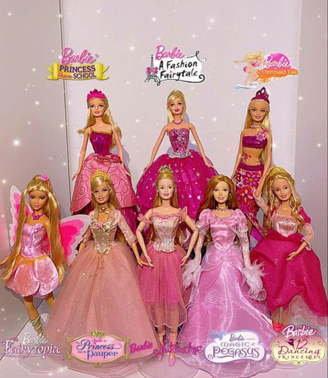 Disney Princess Dolls Collection, House Set Design, Barbie Doll Collection, Disney Princess Doll Collection, Set Design Ideas, Dream House Design, Barbie Nutcracker, Old Barbie Dolls, Barbie Aesthetic