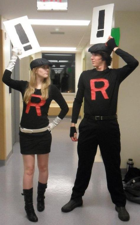 Team Rocket Team Rocket Costume, Pokemon Costumes Diy, Pokemon Trainer Costume, Team Rocket Cosplay, Rocket Costume, Team Rocket Grunt, Pokemon Halloween Costume, Matching Costume, Quick Halloween Costumes