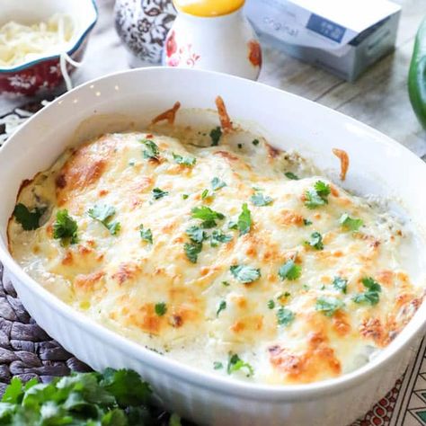 Green Chili Chicken Bake Recipe • The Pinning Mama Green Chili Chicken Bake, Chicken Main Dish Recipes, Green Chili Chicken, Chili Chicken, Low Carb Chicken Recipes, Chicken Bake, Chilli Chicken, Green Chili, Low Carb Chicken