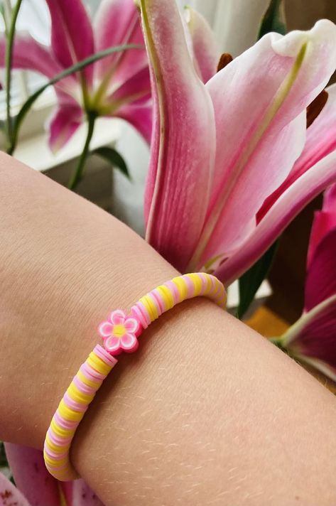 Sunset In Hawaii, Hawaii Jewelry, Flower Bracelet, The Sunset, Delicate Bracelet, Fashion Bracelets, Check It Out, Hawaii, Bracelet