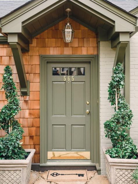 12 Front Door Paint Colors - Paint Ideas for Front Doors | HGTV Brown Brick Houses, Exterior Front Door Colors, Green Front Door, Best Front Door Colors, Exterior Door Colors, Best Front Doors, Green Front Doors, Front Door Paint Colors, Door Colors