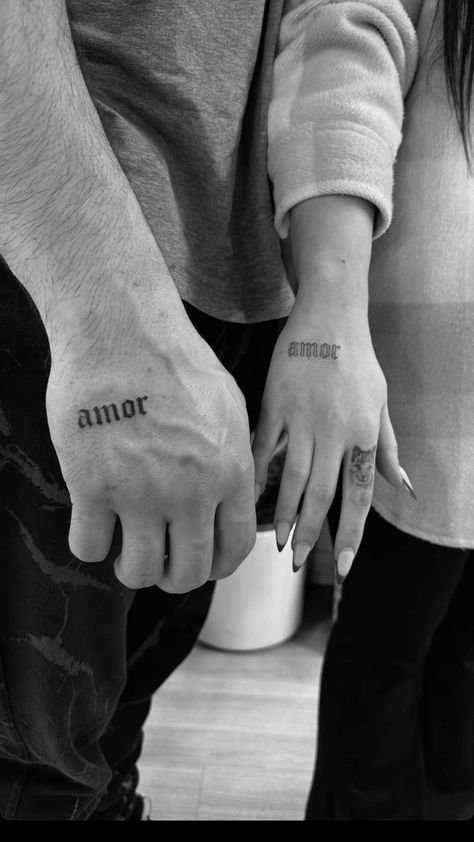 Couple Flash Tattoo Ideas, Matching Tattoos With Significant Other, Matching Tattoos To Get With Your Boyfriend, Tattoo For Partner Relationships, Tattoo Couples Aesthetic, Matching Tat Couple, Medium Couple Tattoos, Small Tattoo For Boyfriend, 18th Bday Tattoo Ideas