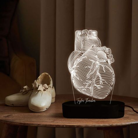 💡💓 Illuminate Your Passion: Personalized Cardiologist Night Light! Calling all heart heroes and medical marvels! Elevate your workspace with our Personalized Cardiologist Night Light, the perfect blend of functionality and heartfelt appreciation. ️ Designed for Medical Mastery: Crafted with precision and care, our night light pays homage to the noble profession of cardiology. Personalized with the name of your favorite cardiologist, it serves as a constant reminder of their dedication and expe Medical Student Bedroom Ideas, Cardiologist Gift, Healing Hearts, Heart Surgeon, Laboratory Design, Medical Student Gift, Medical Gifts, Doctor Gift, Healing Heart