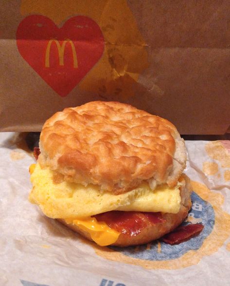 Richard Reviews Everything : McDonald's Bacon, Egg & Cheese Biscuit Mc Donalds Breakfast, Bean And Cheese Burrito, Flatbread Sandwiches, Sausage Mcmuffin, Mcdonald French Fries, Mcdonalds Chicken, Cheese Biscuit, Egg Biscuits, Bacon Egg Cheese