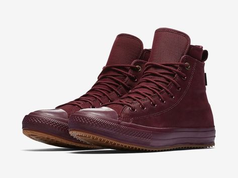 Converse Dropped a Winterized Chuck Taylor To Brave The Elements | Maxim Converse Collection, Mode Converse, Converse Boots, Curry Shoes, Chuck Taylor Shoes, Shoes Converse, Gym Shoes, Converse Sneakers, Trendy Sneakers