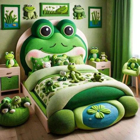 Frog Themed Bedroom, Frog Bedroom, Frog Drawing, Frog Decor, Duck Toy, Frog Figurines, Themed Bedroom, Frog Art, Frog And Toad