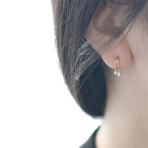 Sparkle Hoop Earrings, Cute Stud Earrings, Four Leaf Clover Necklace, Korean Earrings, Bling Earrings, Butterfly Earrings Stud, Solid Gold Earrings, Gold Earrings Designs, Jewelry Earrings Hoops