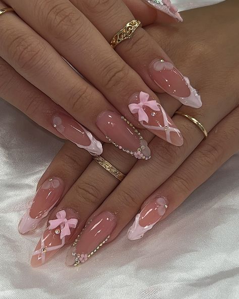 Bday Nails Ideas Almond, Nail Inspiration Charms, 15 Birthday Nails, Baddie Nails Almond, Nail Ideas Charms, Nails Birthday Design Ideas, Subtle Sparkle Nails, Pink Nails With Charms, Birthday Nails Almond