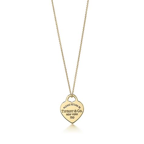 Tiffany Heart Tag pendant 18k gold Return To Tiffany Necklace, Tiffany Gold, Tiffany And Co Necklace, Feminine Necklace, Return To Tiffany, Tiffany Necklace, Long Pearl Necklaces, Elegant Aesthetic, Heart Tag