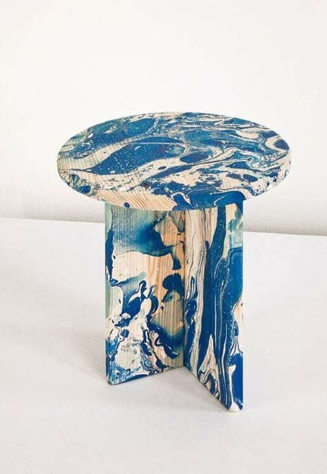 Pine Table, Marbling, Kraken, Interior Furniture, B & B, Interior Design Inspiration, Side Tables, On The Top, Painted Furniture