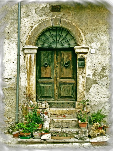 Old Wooden Doors, Gorgeous Doors, Vintage Doors, Cool Doors, Rustic Doors, Antique Doors, Front Door Design, 수채화 그림, Old Door