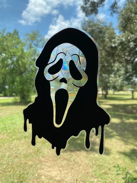 Ghostface Window Cling / Halloween Window Cling / Halloween Horror Sticker / 90s Horror / Scream Movie / Halloween Decorations / Scream - Etsy Movie Halloween Decorations, Roof Mirrors, 90s Horror, Halloween Window Clings, Clean Window, Scream Mask, Horror Scream, Scream Halloween, Suncatcher Window