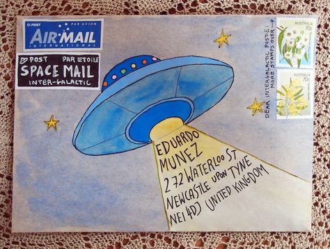 Inter-galactic space mail                                                       … Snail Mail Envelopes, Snail Mail Art, Snail Mail Pen Pals, Mail Art Envelopes, Fun Mail, Decorated Envelopes, Pen Pal Letters, Envelope Art, Envelope Design