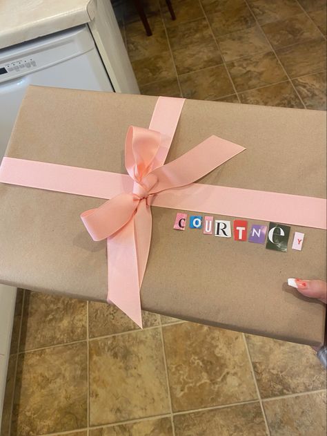 Fun goft wrapping | birthday | birthday wrapping | cool girl aesthetic | girly aesthetic | ribbon | birthday present | holiday wrapping | gift wrap | magazine letters | crafts | party | gift tags | #giftideas #wrapping #birthdayparty #girlsbirthdayparty #giftwrappingideas #giftwrappingtechniques #giftwrappingtutorial Aesthetic Birthday Gift Wrapping, Birthday Wrapping Ideas, Aesthetic Ribbon, Magazine Letters, Gift Wrapping Tutorial, Cool Girl Aesthetic, Wrapping Techniques, Gift Wrapping Techniques, Birthday Wrapping