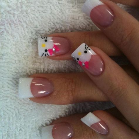 Plain Hello Kitty Nails, Hello Kitty French Tip Nails Short, Hello Kitty Nail Art Designs, French Hello Kitty Nails, Hello Kitty Nails Acrylic Short, Short Nails Hello Kitty, Sanrio Nails Short, Hello Kitty Gel Nails, Simple Hello Kitty Nails