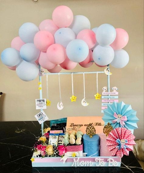 Seemantham Gift Ideas, Baby Shower Tray Decoration, Baby Hampers Packaging, Baby Trousseau Packing Ideas, Kids Hamper Ideas, Birthday Hamper Ideas Kids, Baby Shower Gift Packing Ideas, Mom To Be Hamper Gift Ideas, Birthday Hampers For Kids