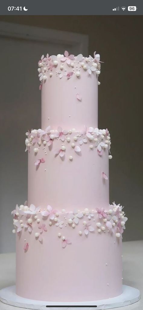 Light Pink And White Wedding, Pink And White Wedding Cake, Baby Pink Wedding, Pink And White Wedding, Pink And White Weddings, Pink And Lavender, Pink Wedding Cake, Flowers Cake, New Cake