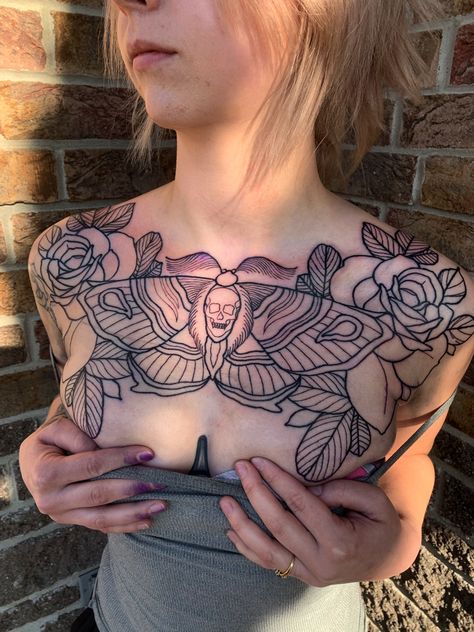 Colorful Chest Piece Tattoo, Colorful Chest Tattoo, Moth Chest Piece, Moth Chest Tattoo Female, Moth Tattoo Chest, Moth Chest Tattoo, Back Of Leg Tattoos, Stencil Outline, Tattoed Women