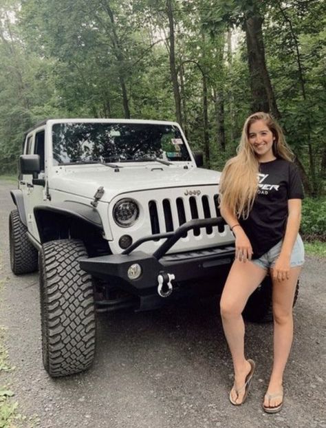 Custom Jeeps, Jeep Wrangler Girl, Jeep Baby, Jeep Trails, Jeep Wheels, Cj Jeep, White Jeep, Badass Jeep, Jeep Girls