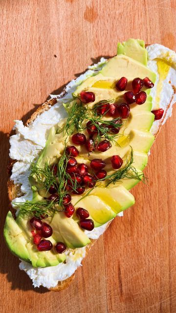 Avocado Toast With Cream Cheese, Pomegranate Toast, Pomegranate Avocado Toast, Avocado Cream Cheese Bagel, Spicy Avocado Toast, Fancy Avocado Toast With Egg, Foodie Art, Avocado Egg, Food Styling