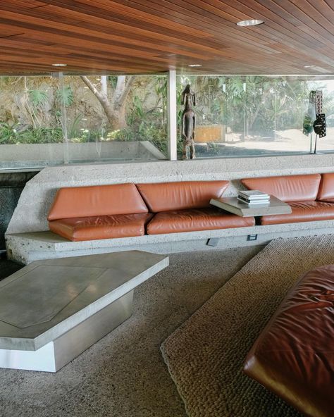 Sheats Goldstein Residence - clementevb photography Goldstein Residence, Embrace Nature, Organic Architecture, The Building, Natural Environment, Beverly Hills, Inside Out, Doors, Architecture